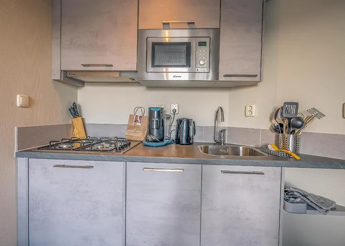 Appartement Zeedistel 24 *